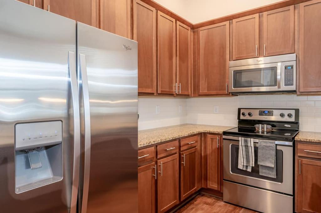 שרלוט Laid Back 1Br W Comfy Living Room And Bar מראה חיצוני תמונה